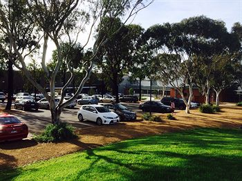 Box Hill Studios At Canterbury Gardens - Lennox Head Accommodation 1