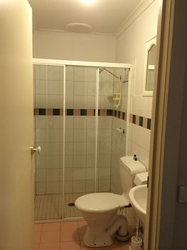 Box Hill Studios At Canterbury Gardens - Lennox Head Accommodation 3