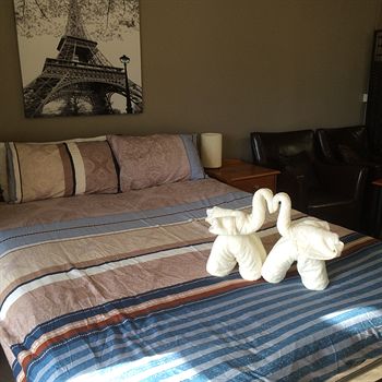 Box Hill Studios At Canterbury Gardens - Lennox Head Accommodation 13