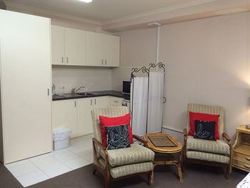 Box Hill Studios At Canterbury Gardens - Lennox Head Accommodation 19