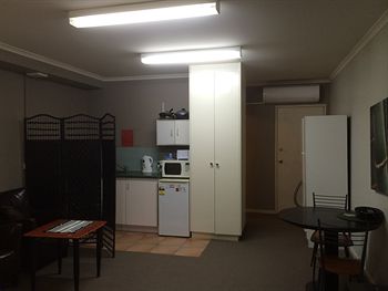 Box Hill Studios At Canterbury Gardens - Lennox Head Accommodation 20