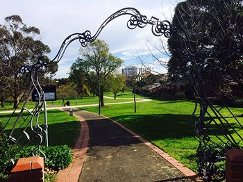 Box Hill Studios At Canterbury Gardens - Lennox Head Accommodation 23