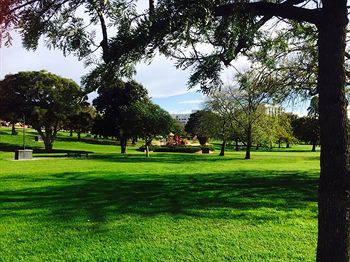 Box Hill Studios At Canterbury Gardens - Lennox Head Accommodation 24