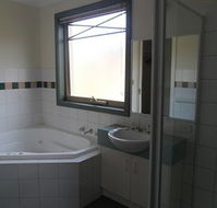 Australian Home Away  Box Hill 32 - Lennox Head Accommodation