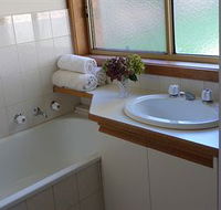 Australian Home Away  Doncaster Andersons Creek 2