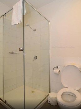 Albert Road Serviced Apartments - Lennox Head Accommodation 9