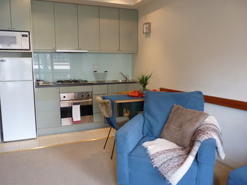 Australian Home Away @ Market Square Melbourne - Lennox Head Accommodation 7