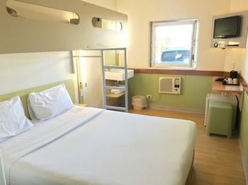 Ibis Budget Campbelltown - Lennox Head Accommodation 8