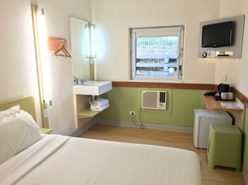 Ibis Budget Campbelltown - Lennox Head Accommodation 9
