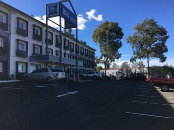Ibis Budget Campbelltown - Lennox Head Accommodation 13