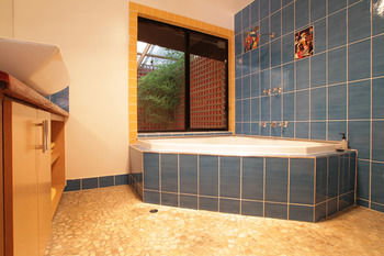 Cherryblossom B&B - Lennox Head Accommodation 9