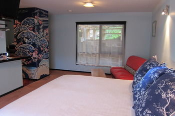 Cherryblossom B&B - Lennox Head Accommodation 26