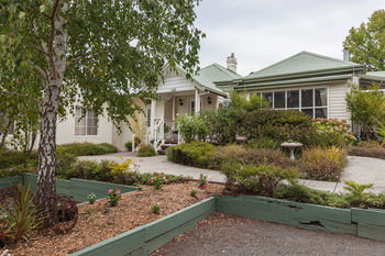 Castella VIC Lennox Head Accommodation