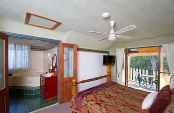 Bimbadeen Mountain Retreat - Lennox Head Accommodation 14