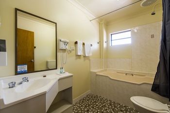 The Abbey Motor Inn - Lennox Head Accommodation 27