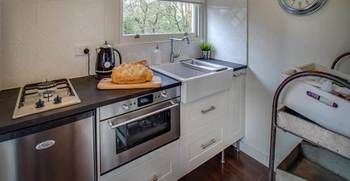 White Gates Cottage - Lennox Head Accommodation 7