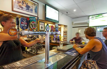 Commonwealth Hotel Newcastle - Lennox Head Accommodation 10