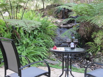 Myers Creek Cascades Luxury Cottages - Lennox Head Accommodation 25