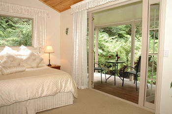 Myers Creek Cascades Luxury Cottages - Lennox Head Accommodation 30