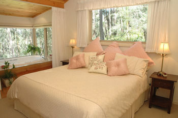 Myers Creek Cascades Luxury Cottages - Lennox Head Accommodation 35