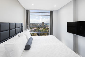 Meriton Serviced Apartments North Sydney - Lennox Head Accommodation 4