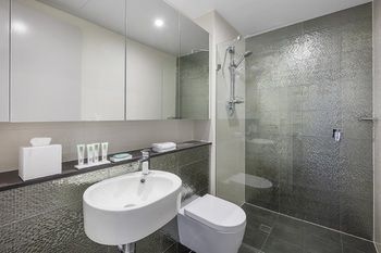 Meriton Serviced Apartments North Sydney - Lennox Head Accommodation 5