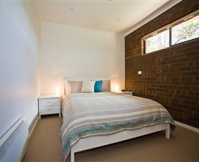 Bay Retreat Port Arthur - Lennox Head Accommodation 3