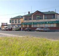 Bridge Hotel - Lennox Head Accommodation