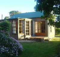 Stanley Lakeside Spa Cabins - Lennox Head Accommodation