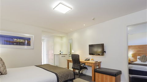 Quality Hotel Bayside Geelong - Lennox Head Accommodation 2