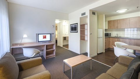 Ibis Melbourne Hotel And Apartments - Lennox Head Accommodation 1