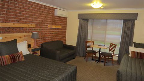 AAT 28 Goldsmith Hotel - Lennox Head Accommodation 2
