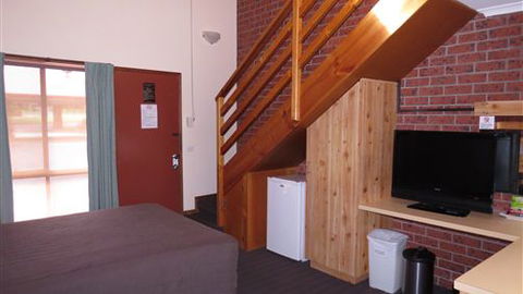 AAT 28 Goldsmith Hotel - Lennox Head Accommodation 7