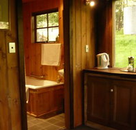 Braeside Mount Macedon Country Retreat and Bed  Breakfast - Lennox Head Accommodation