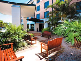 Travelodge Hotel Garden City Brisbane - Lennox Head Accommodation 2