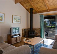 Surf Coast Cabins in Aireys Inlet - Lennox Head Accommodation
