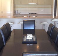 Anchorage by the Lake - Lennox Head Accommodation