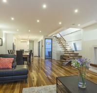 Serenity Torquay Sea View Luxury Beachfront - Lennox Head Accommodation