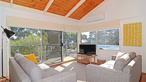 Barrakee Beach House - Anglesea - Lennox Head Accommodation 0