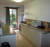 Adrienne's Place on the Hill - Lennox Head Accommodation