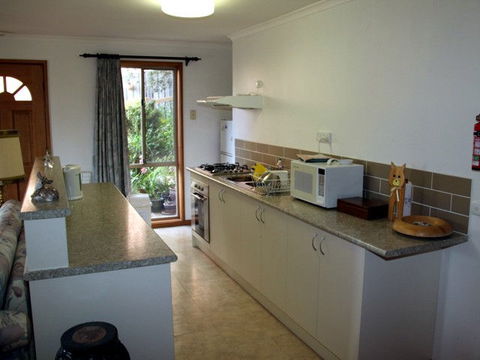 Adrienne's Place On The Hill - Lennox Head Accommodation 0