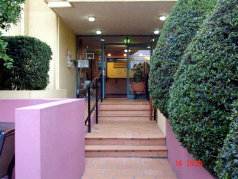 Albion Manor Motel & Serviced Apartments - Lennox Head Accommodation 0