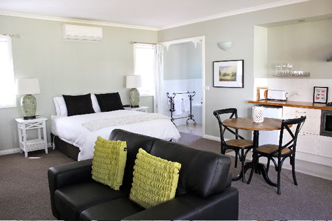 Amelina Cottages - Lennox Head Accommodation 1
