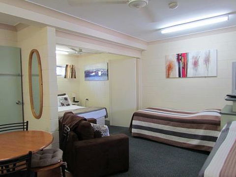 Ayr Max Motel - Lennox Head Accommodation 1