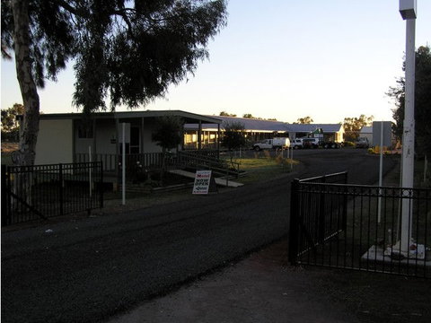 Back O' Bourke Accommodation - Lennox Head Accommodation 1