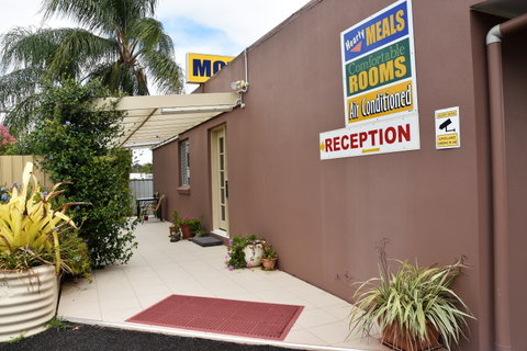 Chinchilla Motel - Lennox Head Accommodation 5