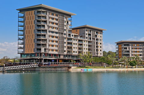 Darwin Waterfront Luxury Suites - Lennox Head Accommodation 6