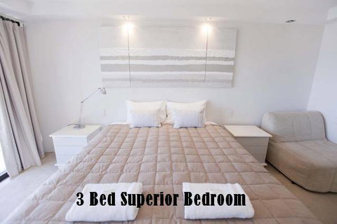 De Ville Apartments Main Beach - Lennox Head Accommodation 4
