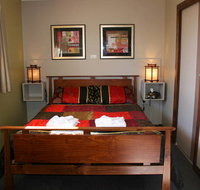 Golden Embers Apartments and B  B - Lennox Head Accommodation