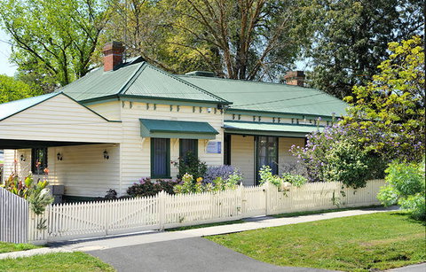 Healesville Garden Cottage - Lennox Head Accommodation 1